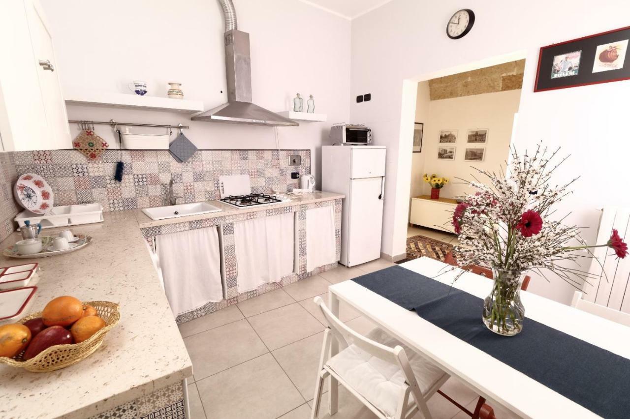 Slow Lecce - Old Town Apartment Sit Exterior foto